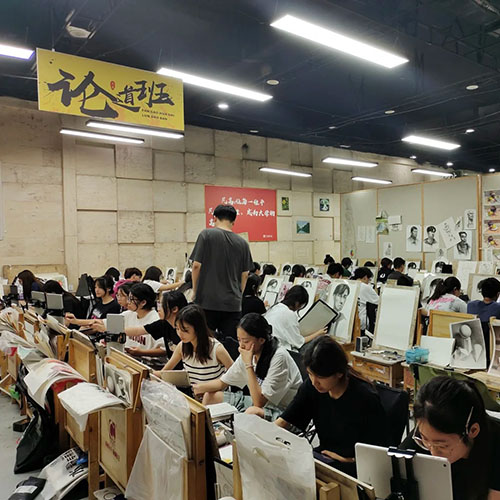 开封凡高画室美术集训论道班学生
