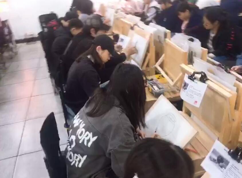 1554602572852991.jpg